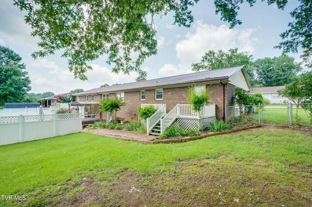 207 Cherry Street, Mount Carmel, TN 37645