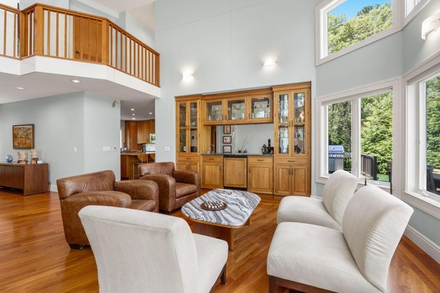 476 Baxters Neck Road, Marstons Mills, MA 02648