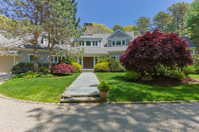 476 Baxters Neck Road, Marstons Mills, MA 02648