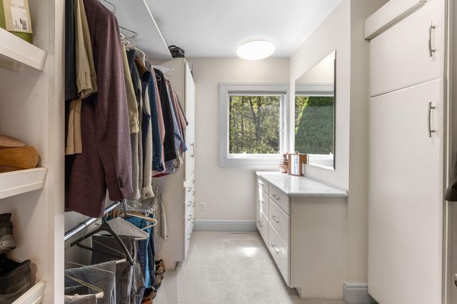 476 Baxters Neck Road, Marstons Mills, MA 02648