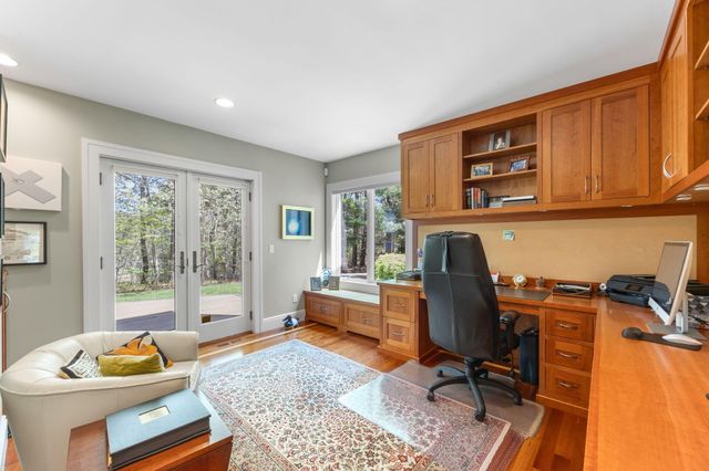 476 Baxters Neck Road, Marstons Mills, MA 02648