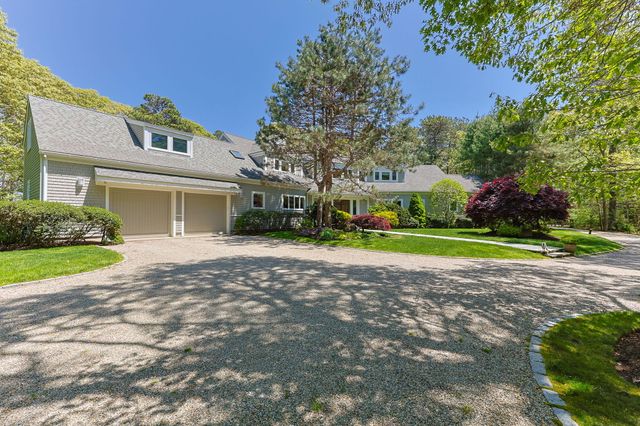 476 Baxters Neck Road, Marstons Mills, MA 02648