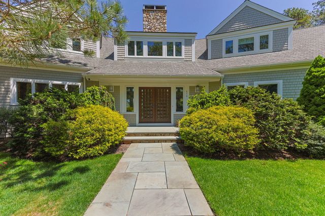 476 Baxters Neck Road, Marstons Mills, MA 02648