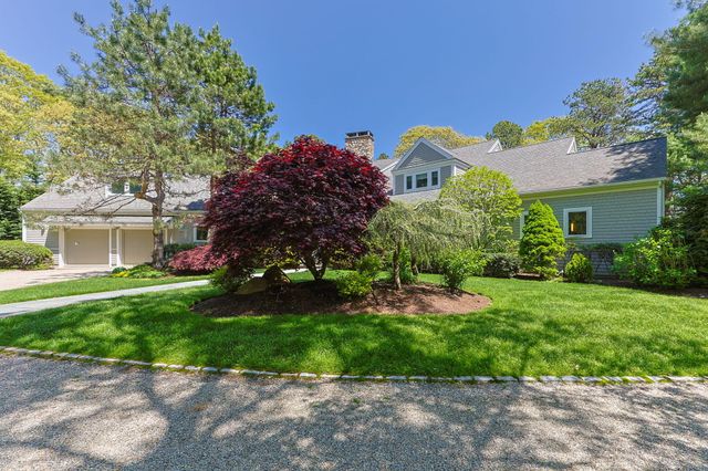 476 Baxters Neck Road, Marstons Mills, MA 02648