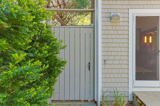 476 Baxters Neck Road, Marstons Mills, MA 02648