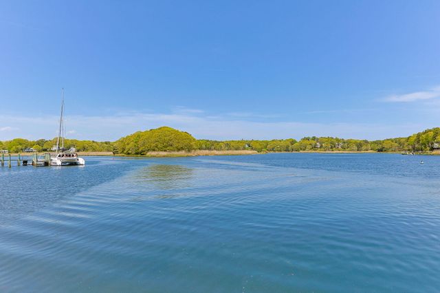 476 Baxters Neck Road, Marstons Mills, MA 02648