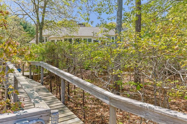 476 Baxters Neck Road, Marstons Mills, MA 02648