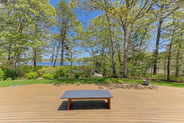 476 Baxters Neck Road, Marstons Mills, MA 02648