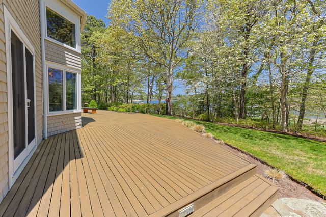 476 Baxters Neck Road, Marstons Mills, MA 02648