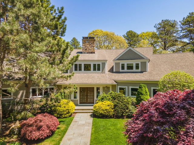 476 Baxters Neck Road, Marstons Mills, MA 02648