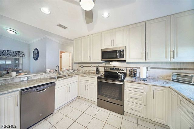 3832 SW 20th AVE, Cape Coral, FL 33914