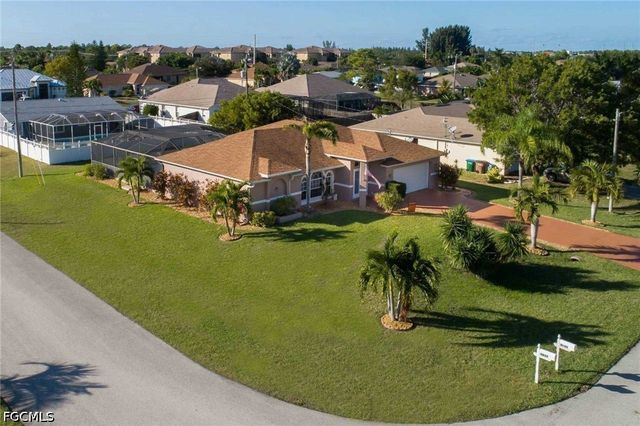 3832 SW 20th AVE, Cape Coral, FL 33914