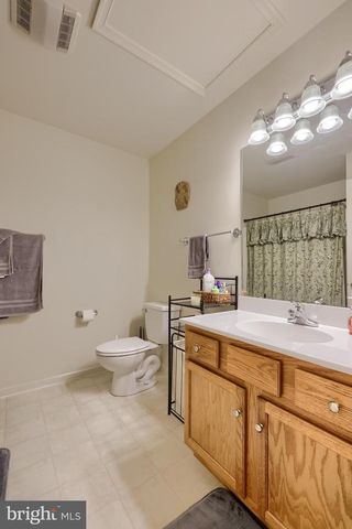 66 WEAVER AVE, Ephrata, PA 17522