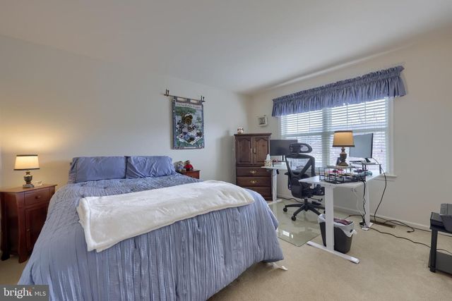 66 WEAVER AVE, Ephrata, PA 17522