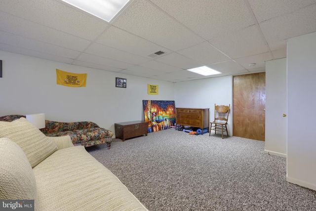 66 WEAVER AVE, Ephrata, PA 17522
