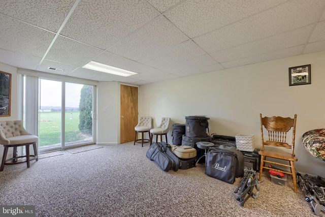 66 WEAVER AVE, Ephrata, PA 17522