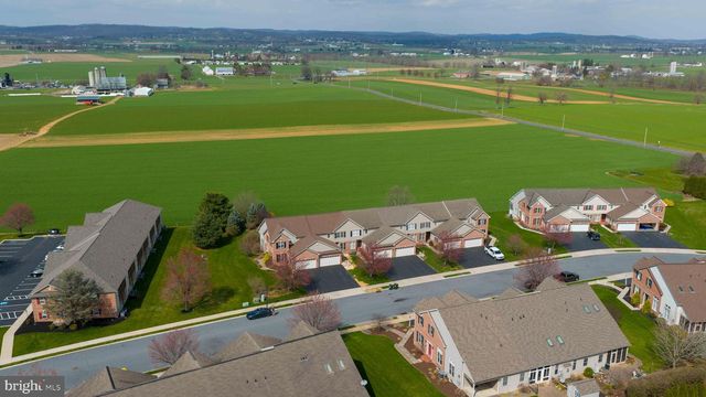66 WEAVER AVE, Ephrata, PA 17522