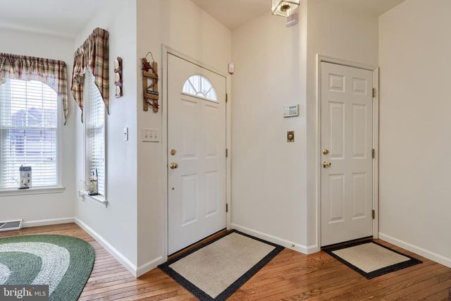 66 WEAVER AVE, Ephrata, PA 17522