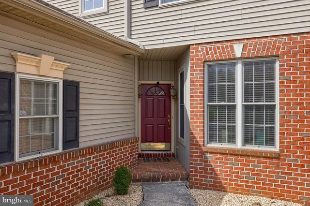 66 WEAVER AVE, Ephrata, PA 17522