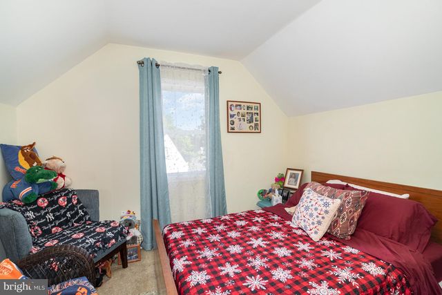 6114 NASSAU RD, Harrisburg, PA 17112