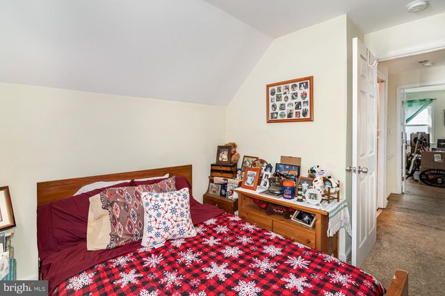 6114 NASSAU RD, Harrisburg, PA 17112