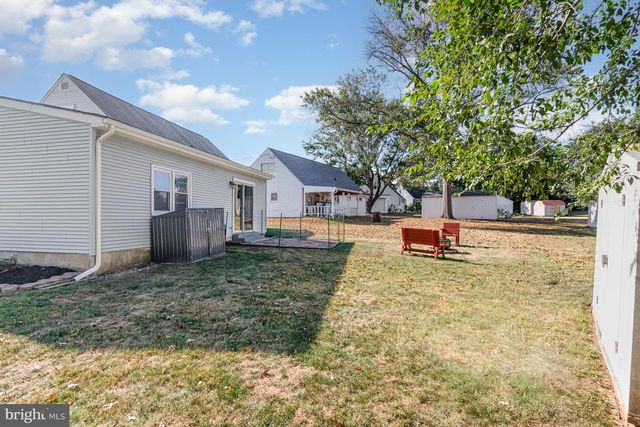 6114 NASSAU RD, Harrisburg, PA 17112