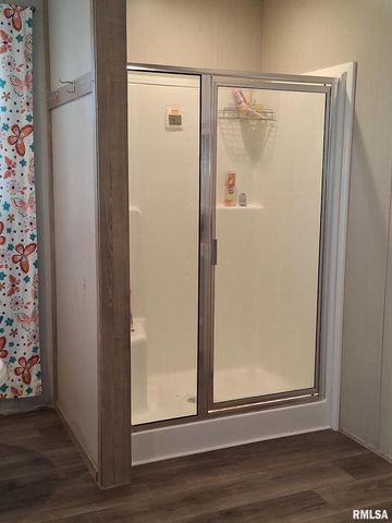 1300 JACKSON Avenue, Sandoval, IL 62882