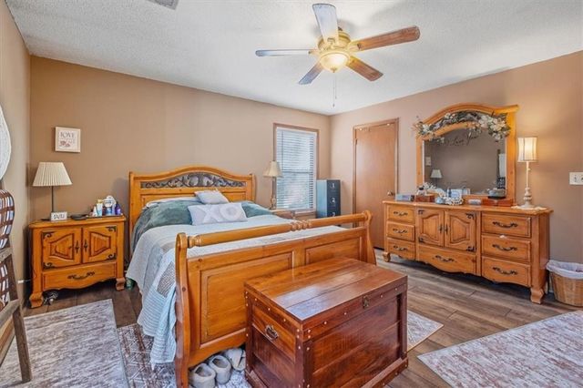 5329 Memorial Lane, Powder Springs, GA 30127