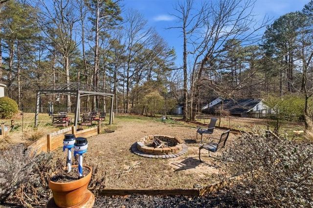 5329 Memorial Lane, Powder Springs, GA 30127