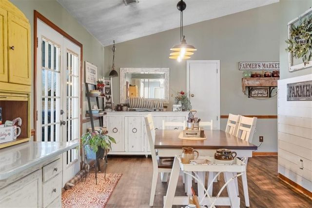 5329 Memorial Lane, Powder Springs, GA 30127