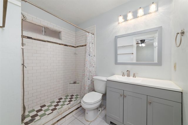 2318 Gumspring Lane, Spring, TX 77373