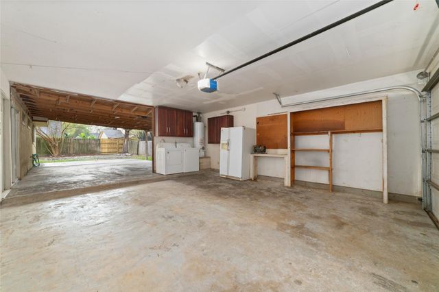 2318 Gumspring Lane, Spring, TX 77373