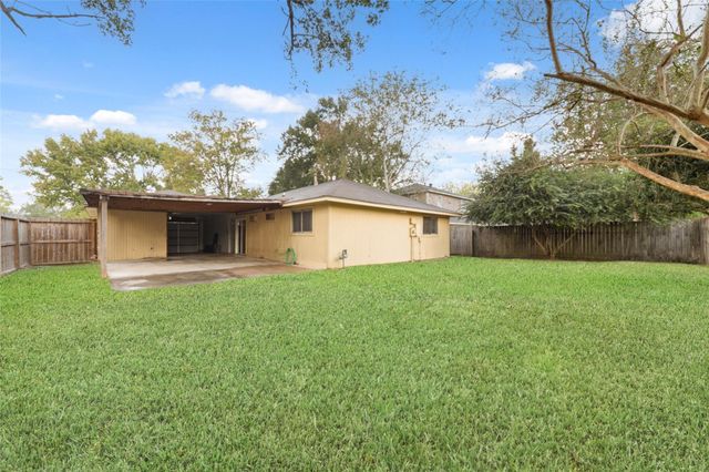 2318 Gumspring Lane, Spring, TX 77373