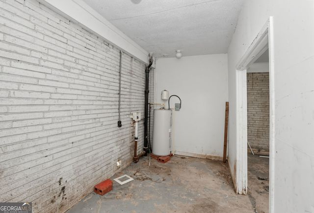 1127 Renee Drive, Decatur, GA 30035