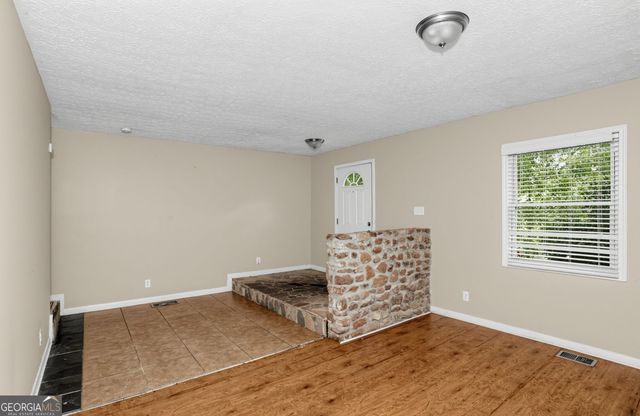 1127 Renee Drive, Decatur, GA 30035
