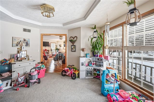 1359 Highland Rd, Sharon, PA 16146