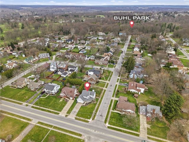 1359 Highland Rd, Sharon, PA 16146