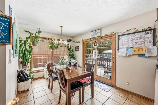 1359 Highland Rd, Sharon, PA 16146