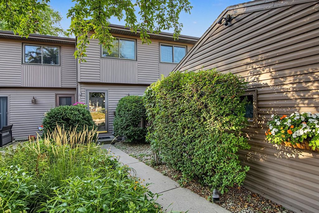 3803 E 45th Street, Minneapolis, MN 55406
