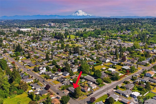 1512 5th Avenue SW, Puyallup, WA 98371