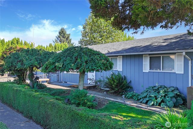 1512 5th Avenue SW, Puyallup, WA 98371