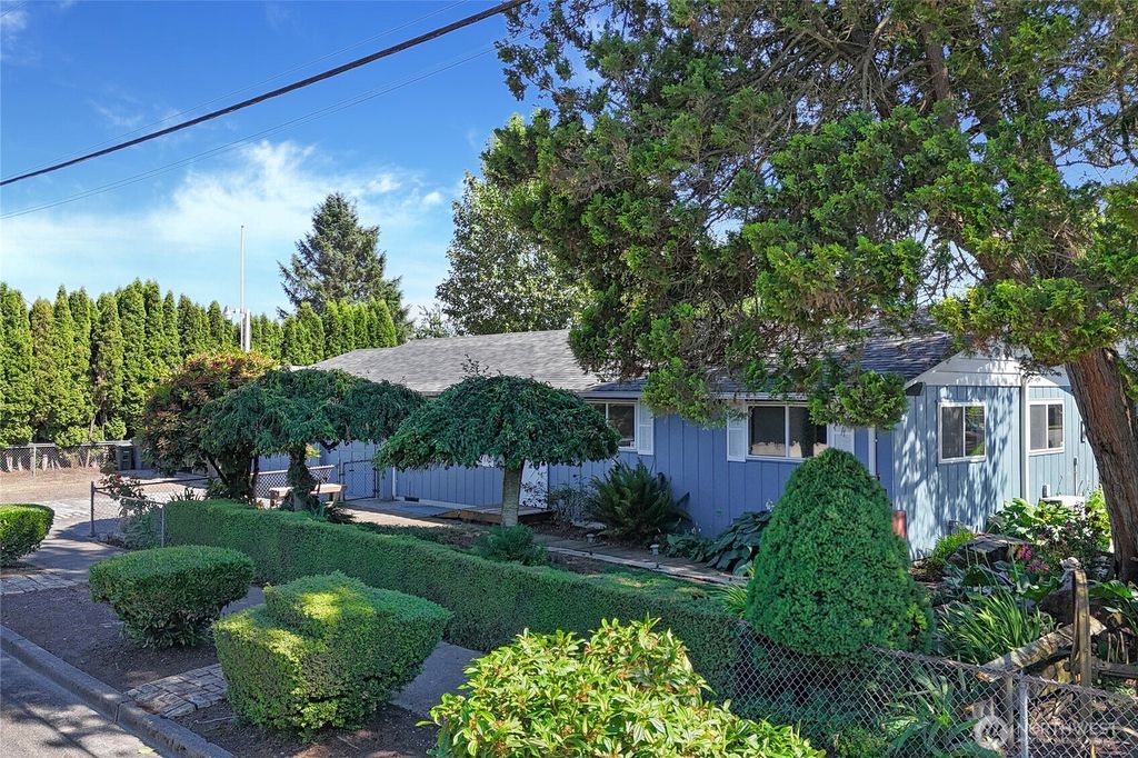 1512 5th Avenue SW, Puyallup, WA 98371
