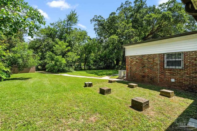 1000 W Lee St, Pensacola, FL 32501