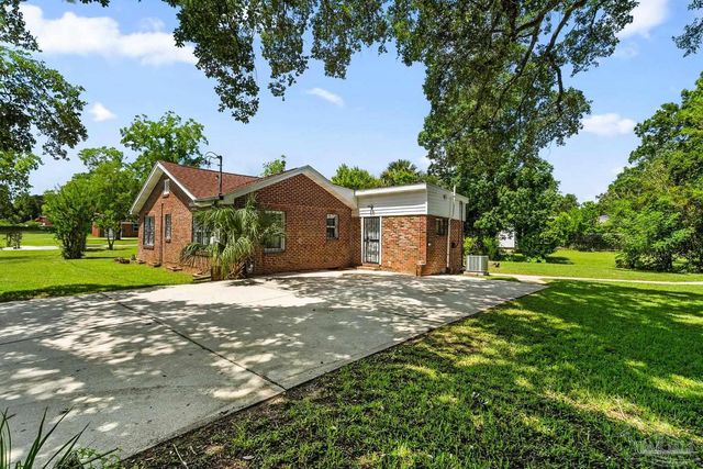 1000 W Lee St, Pensacola, FL 32501