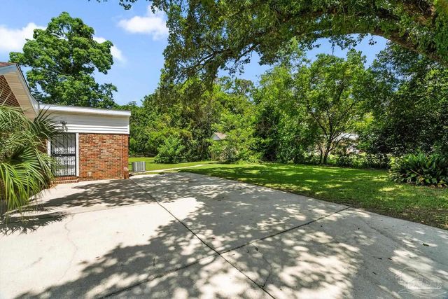 1000 W Lee St, Pensacola, FL 32501