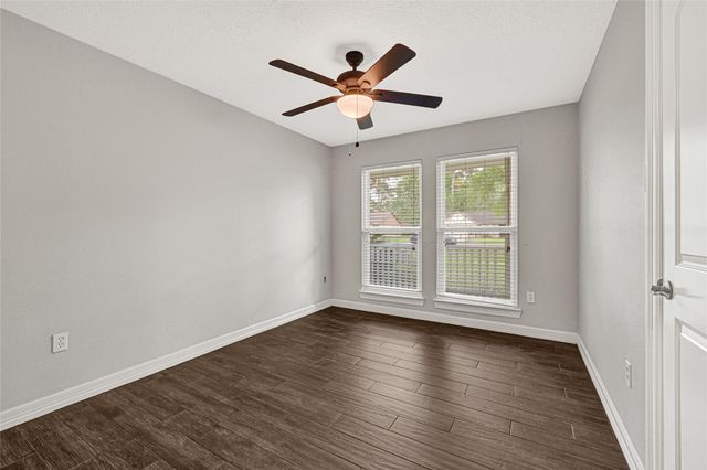 9611 Pinehurst Street, Baytown, TX 77521