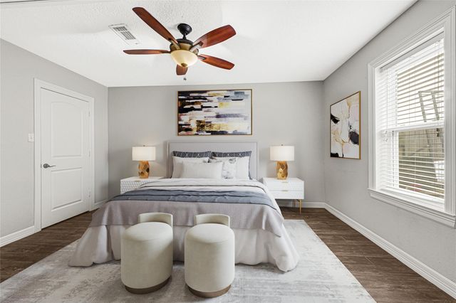 9611 Pinehurst Street, Baytown, TX 77521