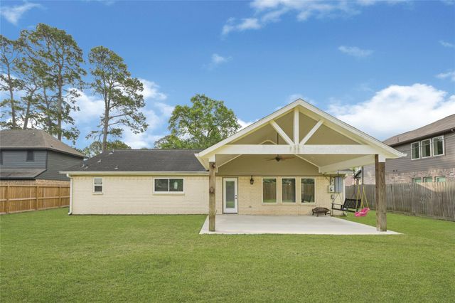 9611 Pinehurst Street, Baytown, TX 77521