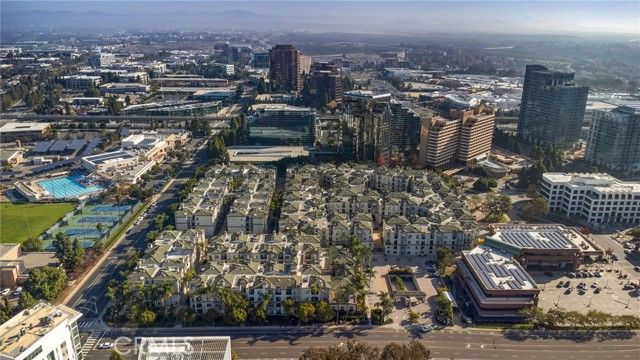 9229 Regents L406, La Jolla (san Diego), CA 92037