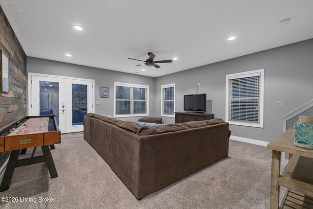 102 Whipperwill Dr, Clarkson, KY 42726